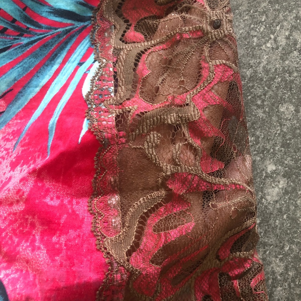D&G Tropical Button Down with Lace Detail - Picture 5 of 5